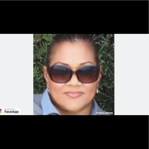 Meet your Posher, Yolanda